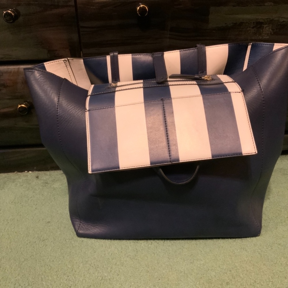 HANDBAG - Picture 2 of 3